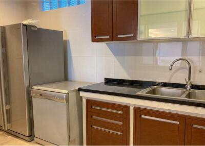 4 Bed Apartment for Rent in Sathorn