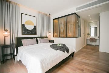 A beautiful unit with an effortlessly accessible condominium to BTS and MTR Asoke in the Sukhumvit area.