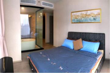 Fully furnished in a high-rise building in ultra-prime area of Asoke.