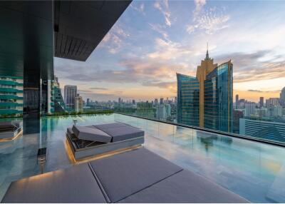 A luxury furnished unit located in a prime area of Asoke only 10 minutes walk to BTS Asoke. - 920071062-128