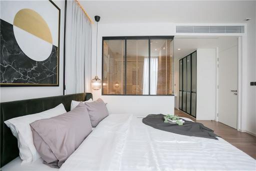 A beautiful unit with an effortlessly accessible to BTS and MTR Asoke