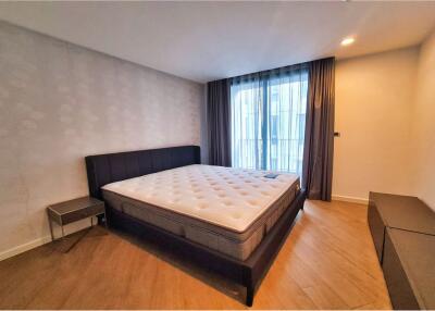 Pet-Friendly Paradise: Rent a Spacious 3-Bedroom with Balcony in Thonglor! - 920071001-10956