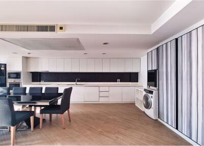 Pet-Friendly Paradise: Rent a Spacious 3-Bedroom with Balcony in Thonglor! - 920071001-10956