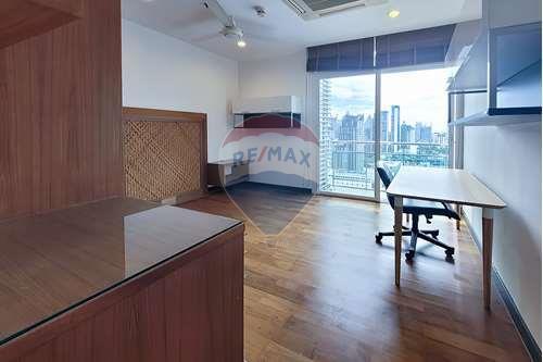 Hot deal new renovated penthouse 4 bedrooms on high floor at Prime 11 - 920071001-10881