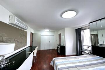 "Spacious 3BR Condo for Rent in Prime Sukhumvit"