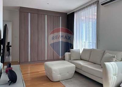 Score a Deal with a Fully Renovated 3-Bedroom Unit at Aguston Sukhumvit 22 for Only 22MB!