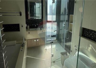Luxury Living: Rent a 2-Bedroom Condo in Sukhumvit 28 Today! - 920071001-10879