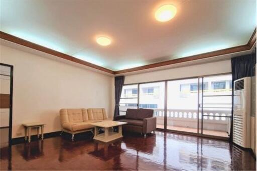 Charming 3-Bedroom Home for Rent in the Heart of Sukhumvit 26!