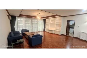 Pet friendly renovated 3 bedroom Sukhumvit 23 BTS Asoke