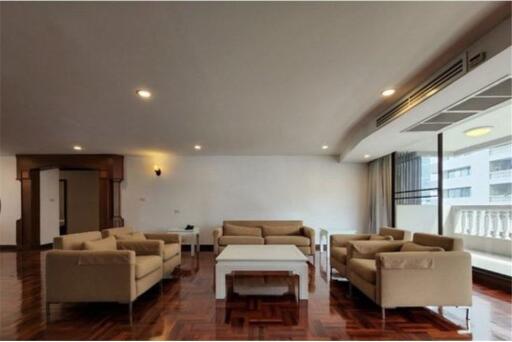 Pet-Friendly Paradise: Spacious 4-Bed Sukhumvit 24