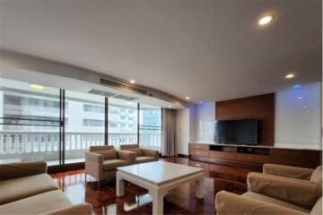 Pet-Friendly Paradise: Spacious 4-Bed Sukhumvit 24