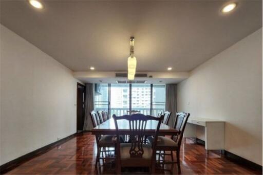 Pet-Friendly Paradise: Spacious 4-Bedroom Condo for Rent in Sukhumvit 24, BTS Phrom Phong! - 920071001-10816