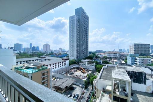 For rent spacious 2 bedrooms with balcony, open kitchen at Sathon Park Place