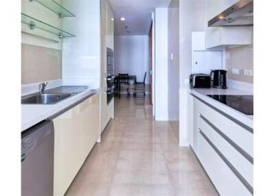 For rent Modern 3 bedrooms with big balconies in Sukhumvit 20 - 920071001-10868