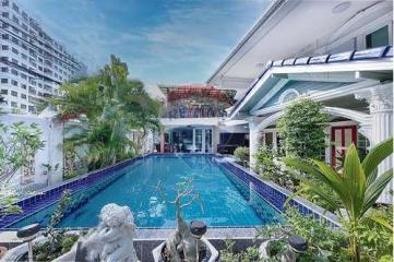 Experience Ultimate Luxury: Stunning 5-Bedroom House with Private Pool, Unbeatable Access to Sukhumvit and Suvarnabhumi Airport! - 920071058-205