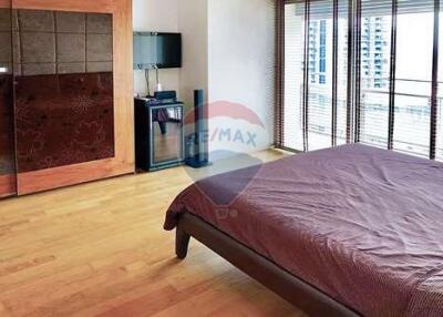 Spacious 2-Bedroom Condo for Sale at The Madison 41, Steps Away from BTS Phrom Phong! - 920071001-10845