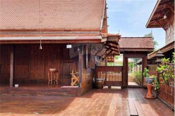 Hot Dea l Thai riverside resort, golden teak wood, size 6 rooms