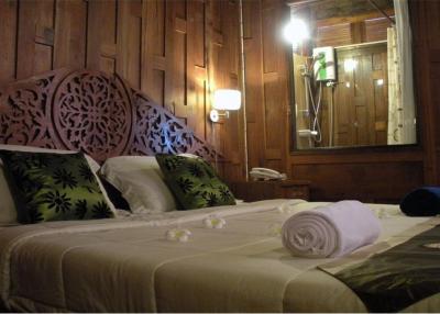 Hot Dea l Thai riverside resort, golden teak wood, size 6 rooms - 920071065-75