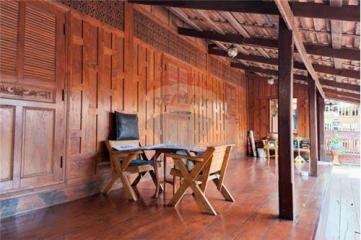 Hot Dea l Thai riverside resort, golden teak wood, size 6 rooms