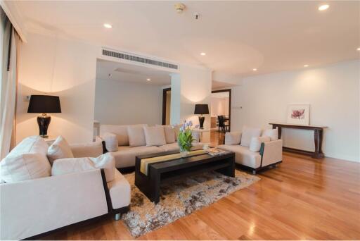 Newly Renovated! Modern 3+1Bed with unblocked view and balcony for rent in Asoke - 920071001-9541