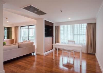 Newly Renovated! Modern 3+1Bed with unblocked view and balcony for rent in Asoke - 920071001-9541