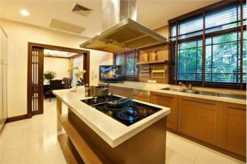 For rent single house 5 bedrooms in nice compound Sathorn - 920071001-8496