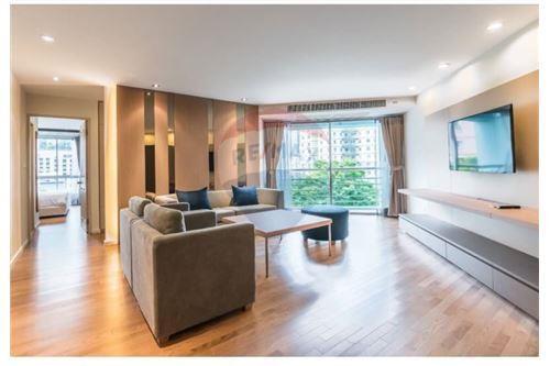 Apartment 2 Bedrooms For Rent Sathorn Narathiwas