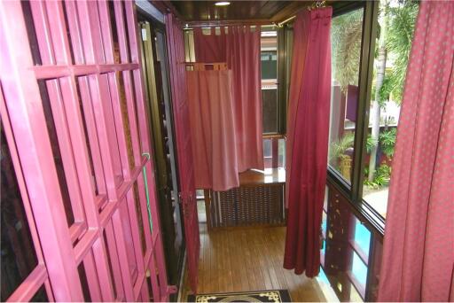 PATONG 3  BEDROOMS POOL VILLA FULLY FURNISHED