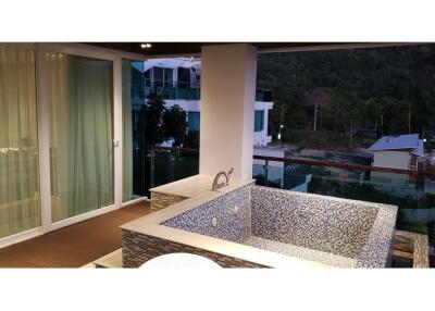 KALIM,PATONG,LUXURY SEAVIEW 2 BEDROOMS CONDO