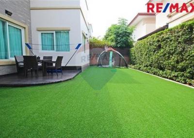 265 Sqm., 4 Beds, 4 Baths House listed for ฿ 12,700,000.