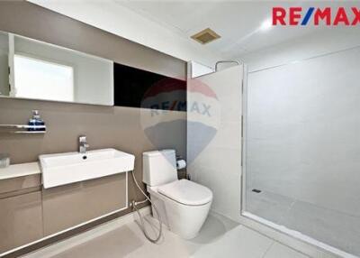 81 Sqm., 2 Beds, 2 Baths Townhouse listed for ฿ 8,200,000.