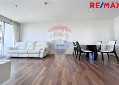 81 Sqm., 2 Beds, 2 Baths Townhouse listed for ฿ 8,200,000.