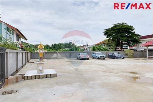 110 Sqm. Land listed for ฿ 14,400,000.