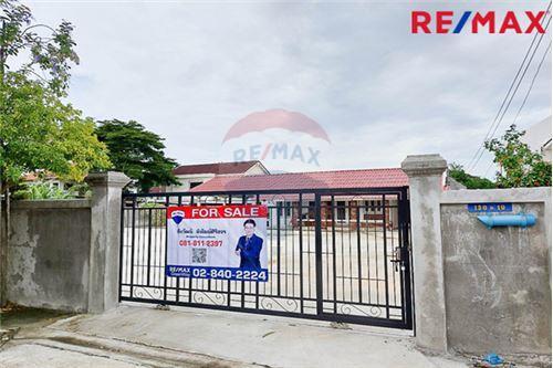 110 Sqm. Land listed for ฿ 14,400,000.