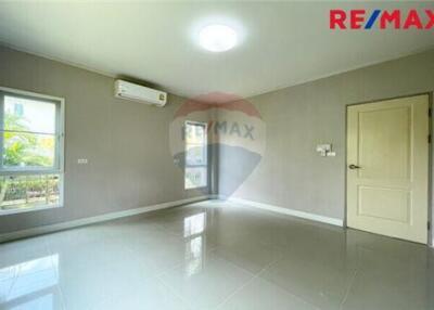 467 Sqm., 4 Beds, 3 Baths Townhouse listed for ฿ 6,800,000.