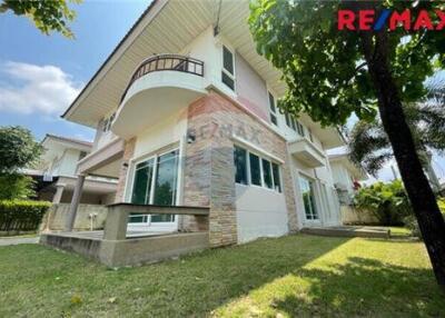 469 Sqm., 4 Beds, 3 Baths House listed for ฿ 7,000,000.