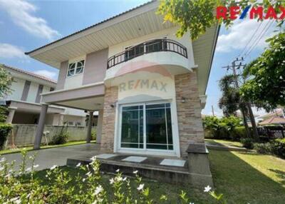 467 Sqm., 4 Beds, 3 Baths Townhouse listed for ฿ 6,800,000.