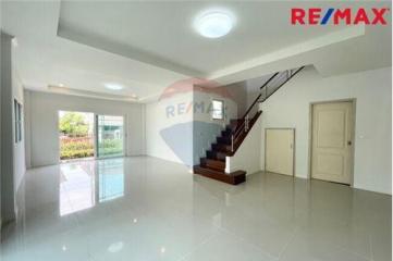 469 Sqm., 4 Beds, 3 Baths House listed for ฿ 7,000,000.