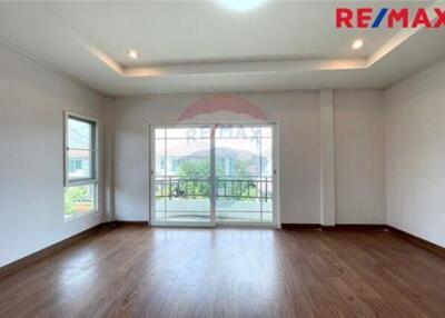 467 Sqm., 4 Beds, 3 Baths Townhouse listed for ฿ 6,800,000.