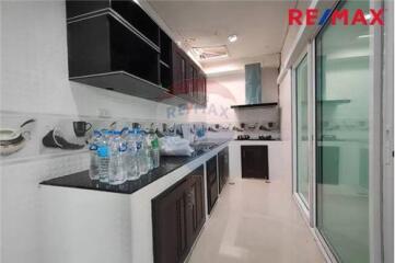 88 Sqm., 3 Beds, 2 Baths Townhouse listed for ฿ 2,250,000.