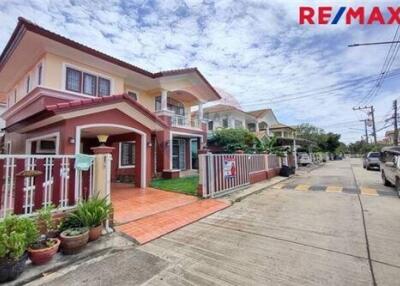 135 Sqm., 3 Beds, 3 Baths Townhouse listed for ฿ 3,090,000.