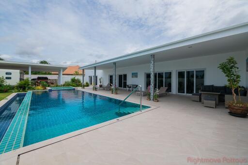 3 Bed House For Sale In East Pattaya - Not In A Village