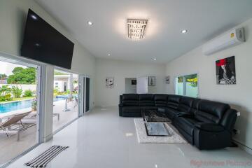 3 Bed House For Sale In East Pattaya - Not In A Village