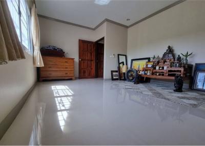 LUXURIOUS HOUSE FOR SALE IN LAN SAKA, NST!!