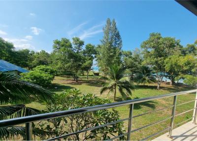 TOWNHOME FOR SALE 80 M. FROM  KHANOM BEACH !!