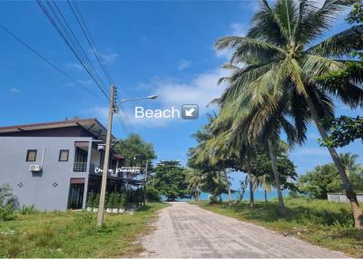 TOWNHOME FOR SALE 80 M. FROM  KHANOM BEACH !! - 920121030-62
