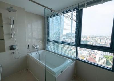 For RENT : IDEO Mobi Sukhumvit 66 / 2 Bedroom / 2 Bathrooms / 85 sqm / 60000 THB [R11750]