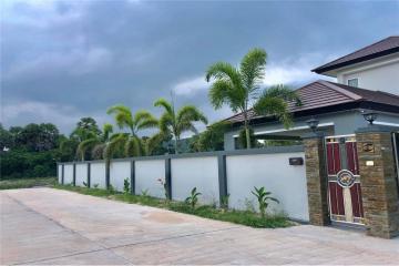 LUXURIOUS 5 BEDROOMS VILLA FOR SALE IN SONGKHLA!!