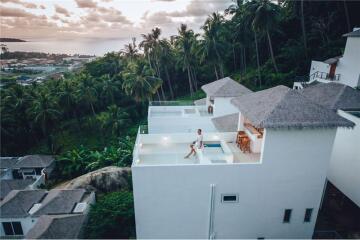 SEA-VIEW VILLA WITH PRIVATE POOL AND ROOFTOP LAMAI