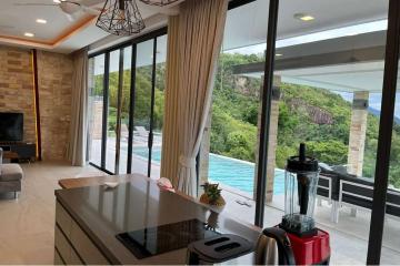 4 Bedroom villa for sale with amazing Sea View at Ang Thong